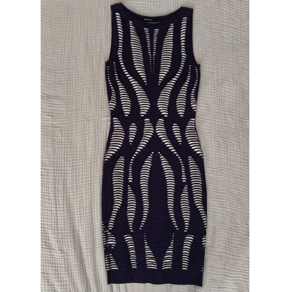 Karen Millen Knitted dress. Size 1 (XS). Luxury English brand.